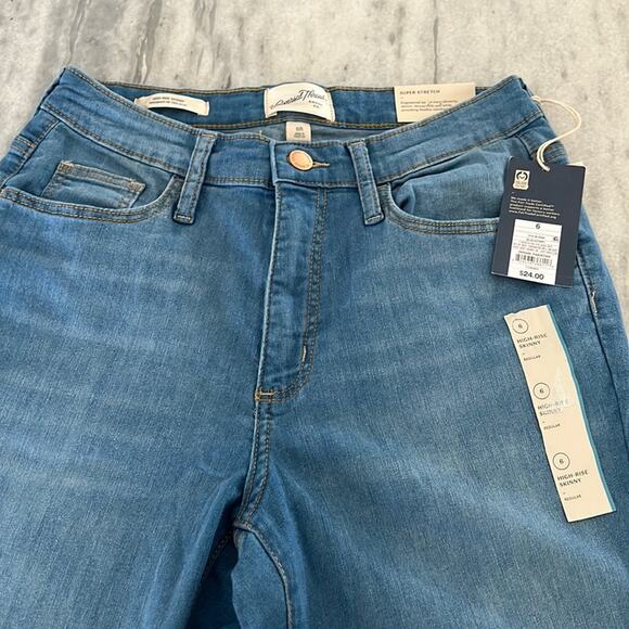 Universal Thread 6 Blue Super Stretch High Rise Skinny Slim Leg Jeans NWT - Picture 3 of 12
